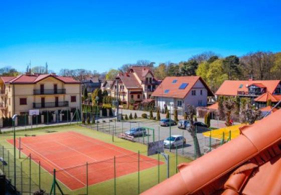 Kort tenisowy - Hotel Kahlberg